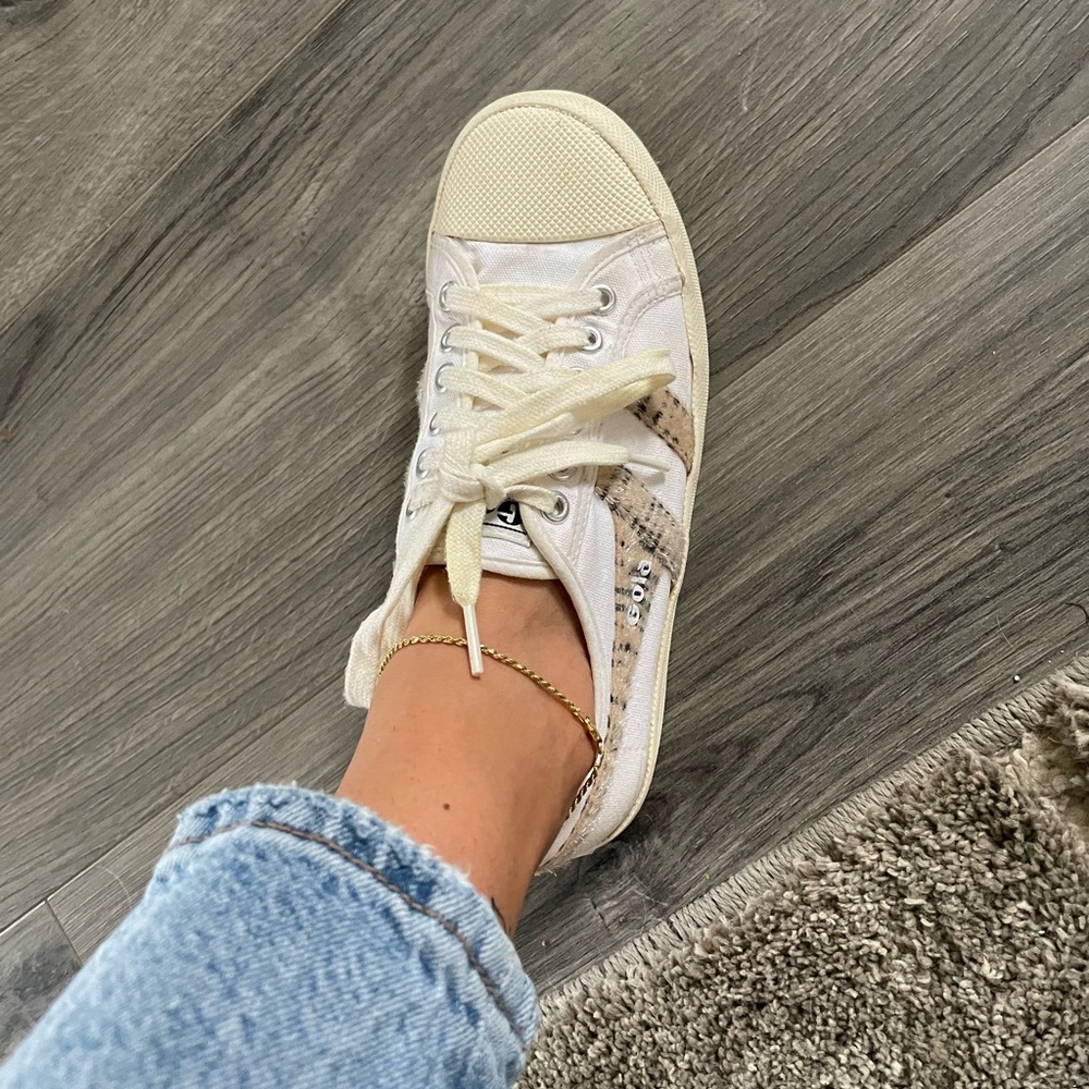 Gola sneakers